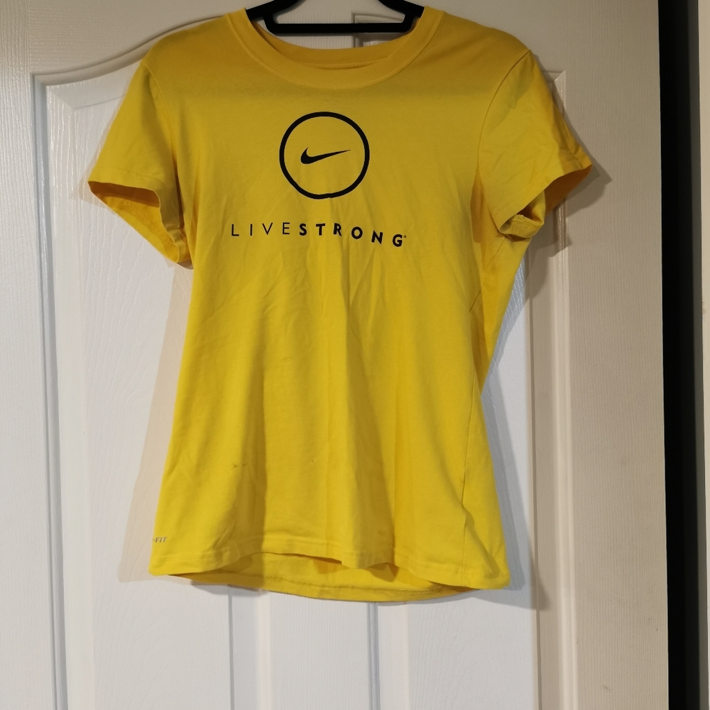 Nike livestrong tshirt